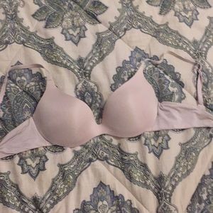Warner’s pale pink bra